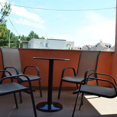 Dado Apartment *
